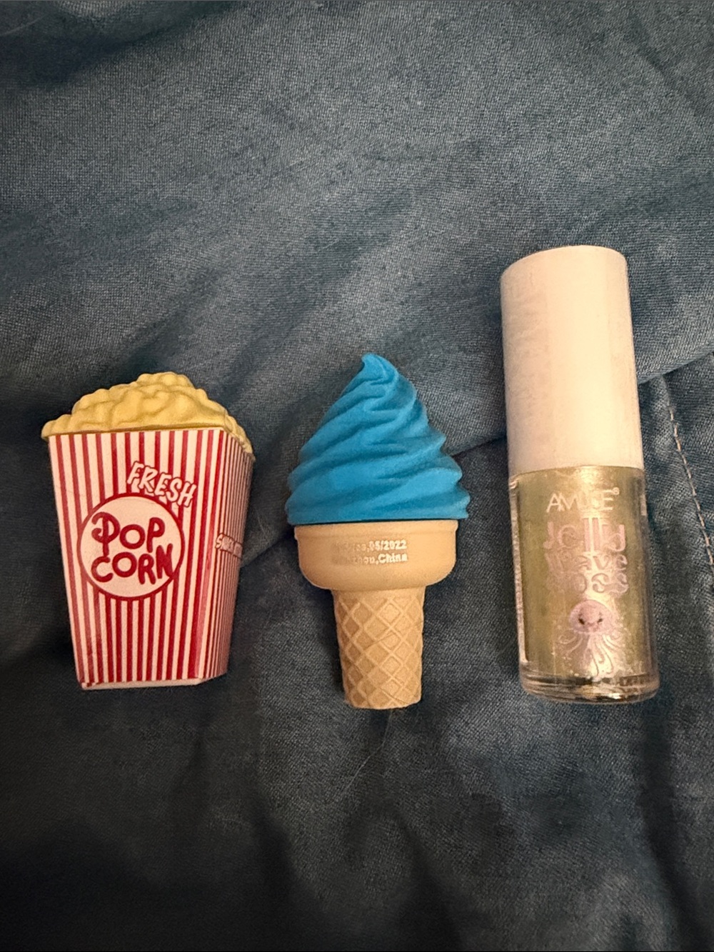 Amuse Lip gloss & 2 sharpeners